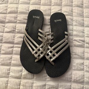 Sanuk Women's Strappy Black and Silver Sandals